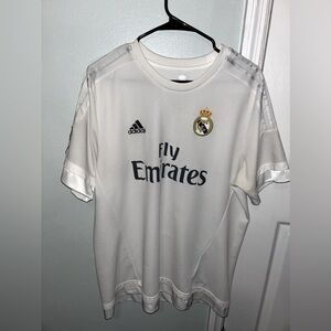 Real Madrid 2016 home kit
